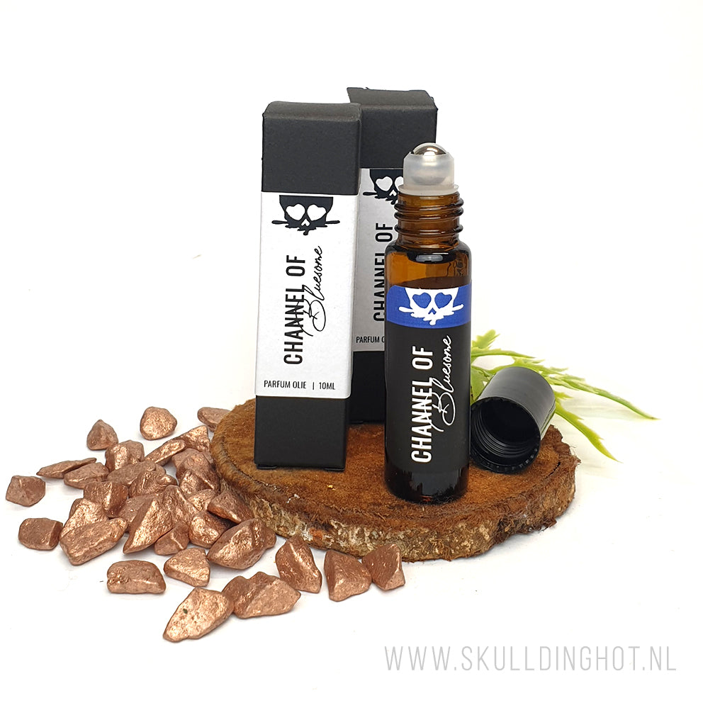 Channel of bluesome perfume roller (MEN)