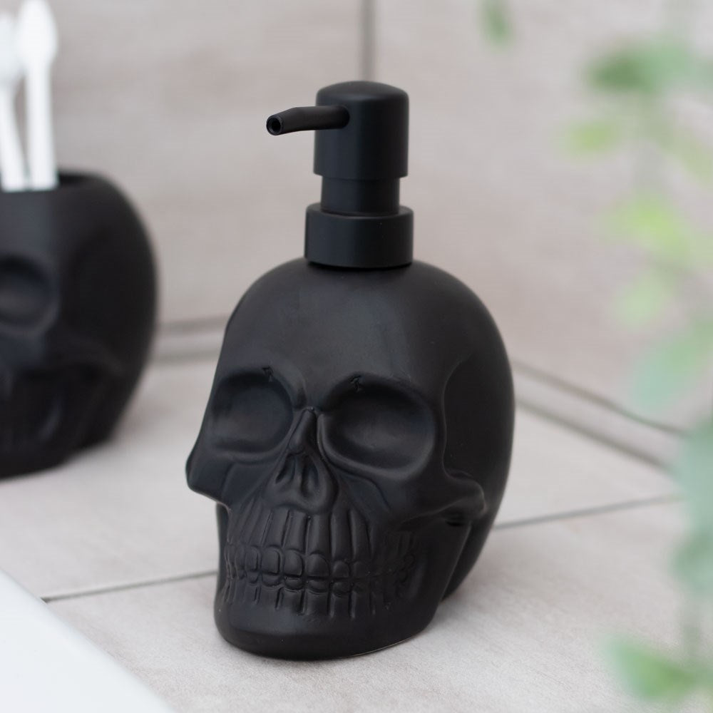 Skull flowerpot
